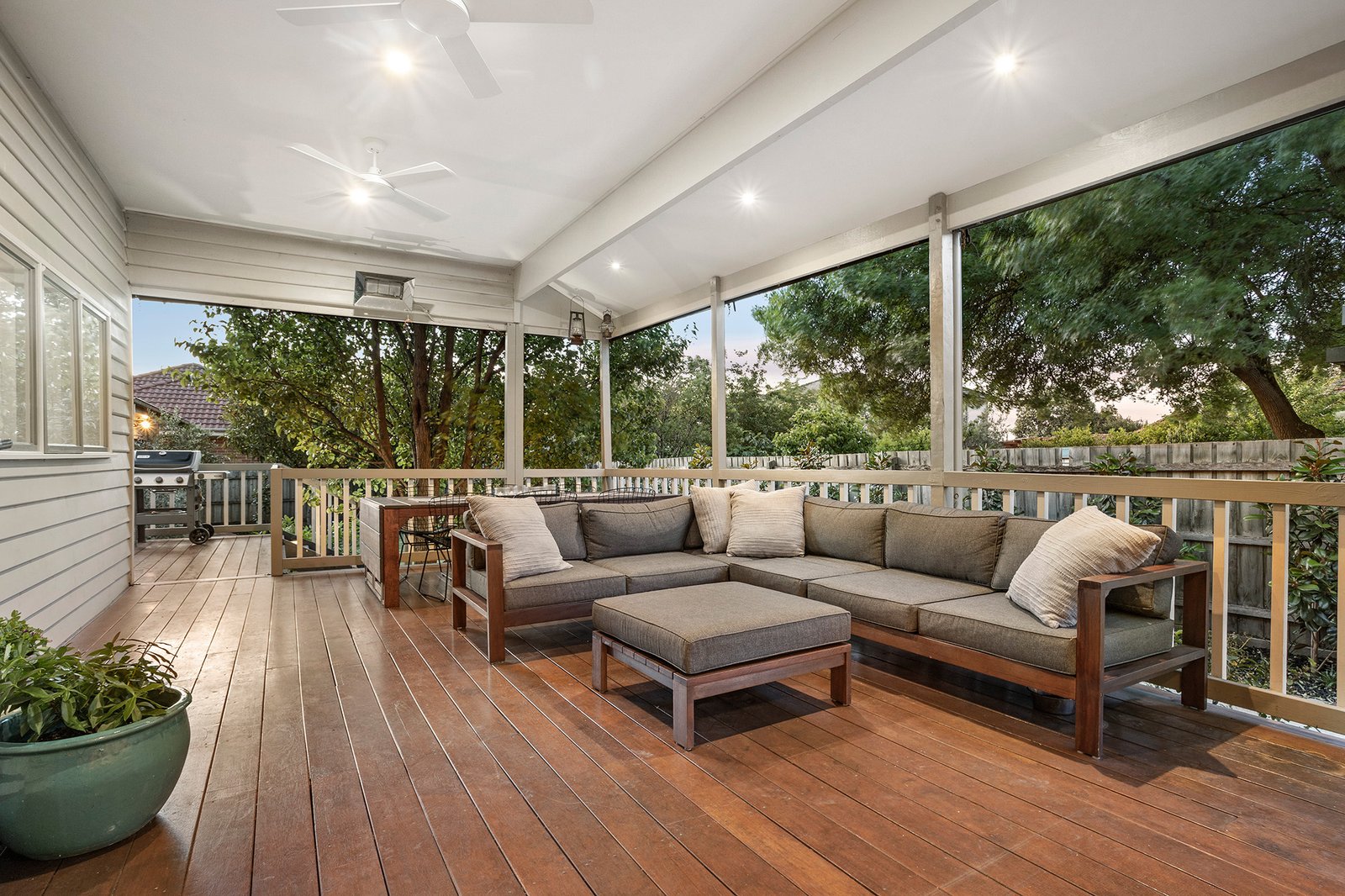 Lael McAvoy Photography 231112_ (2)